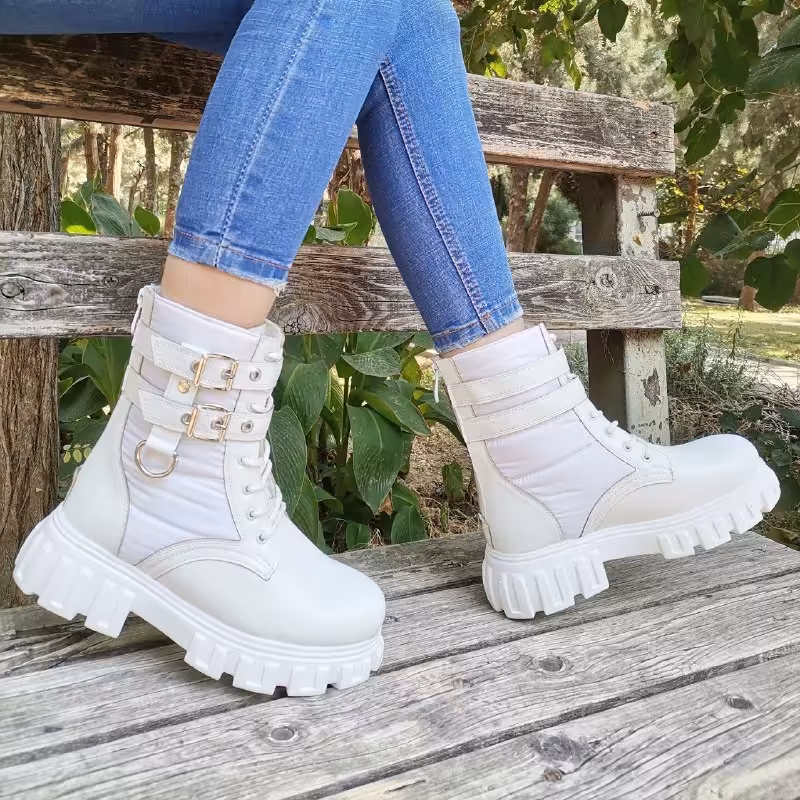 نیم بوت زنانه اسپرت بغل دو سگک در سایز های 37 تا 40