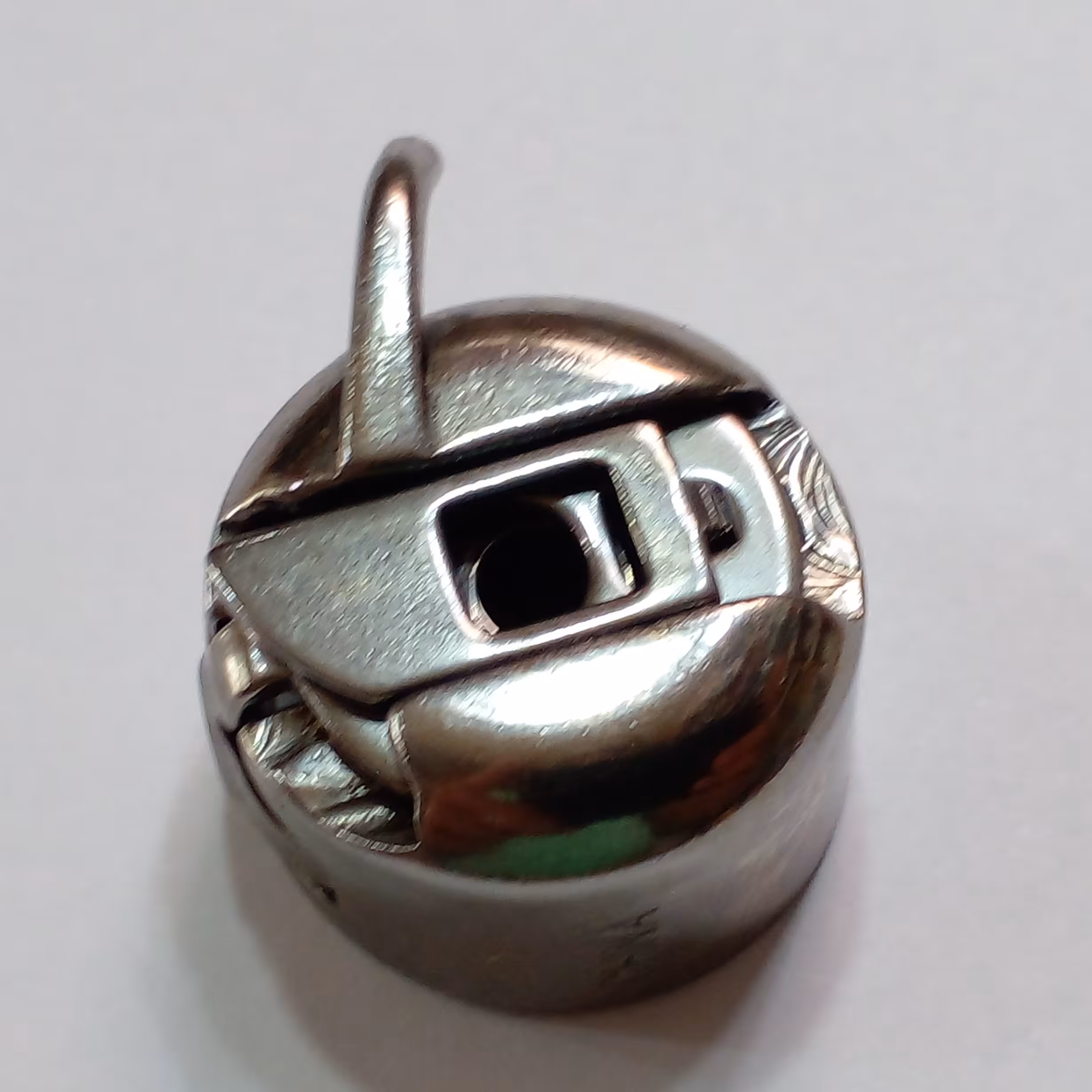 ماکو چرخ خیاطی