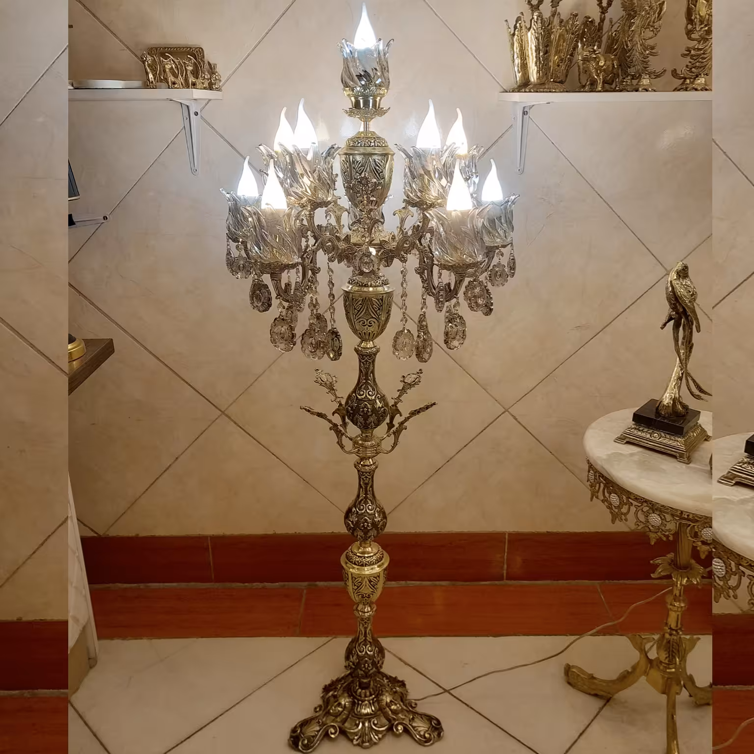 آباژور ایستاده برنز مدل دوگل کوچک 5شاخه 11شعله(کنار سالنی برنز)