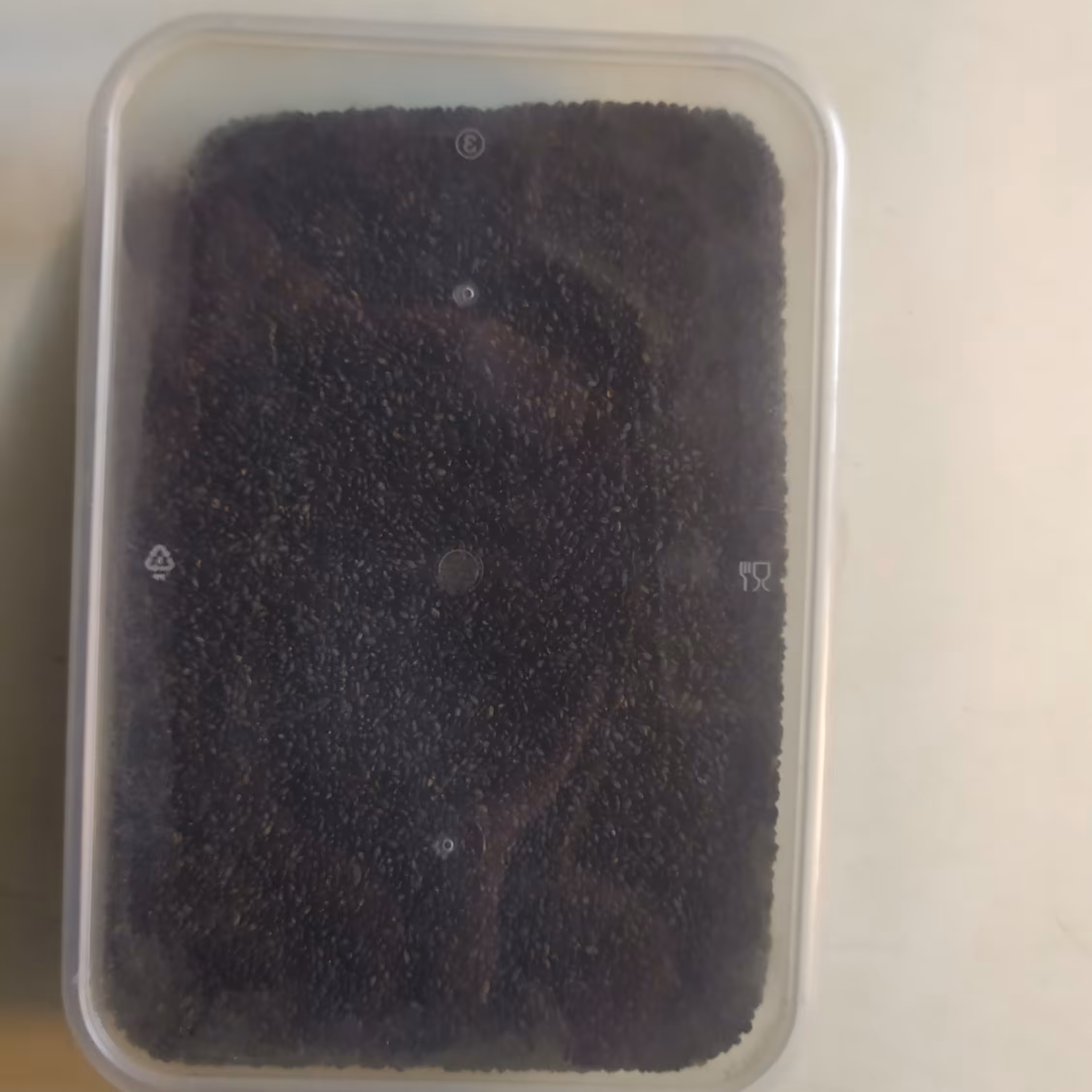 تخم شربتی تازه و  ریز پاک شده 