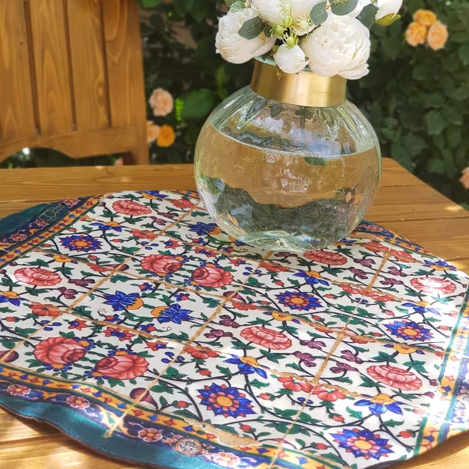 رومیزی دایره  قطر 100 سانت مخمل آستردوزی شده  طرح  مسجد کریم خان شیراز