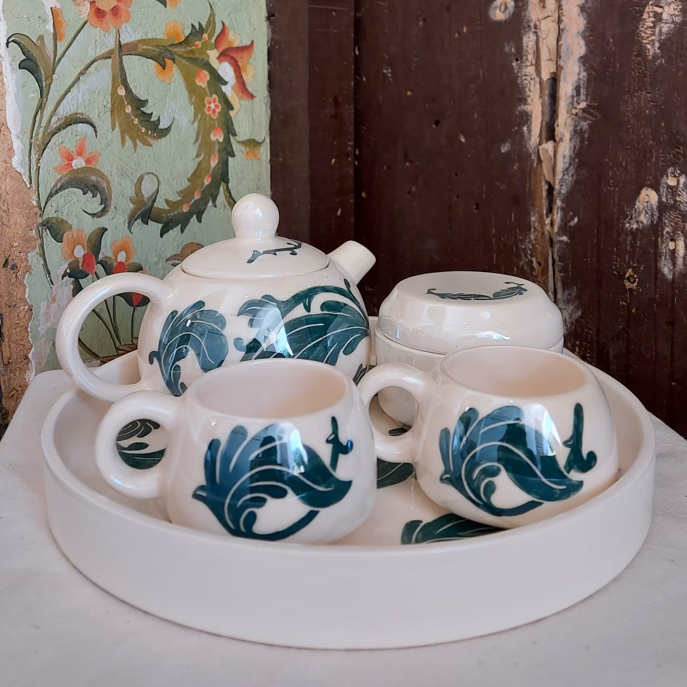 سرویس چای خوری اتاق اینه