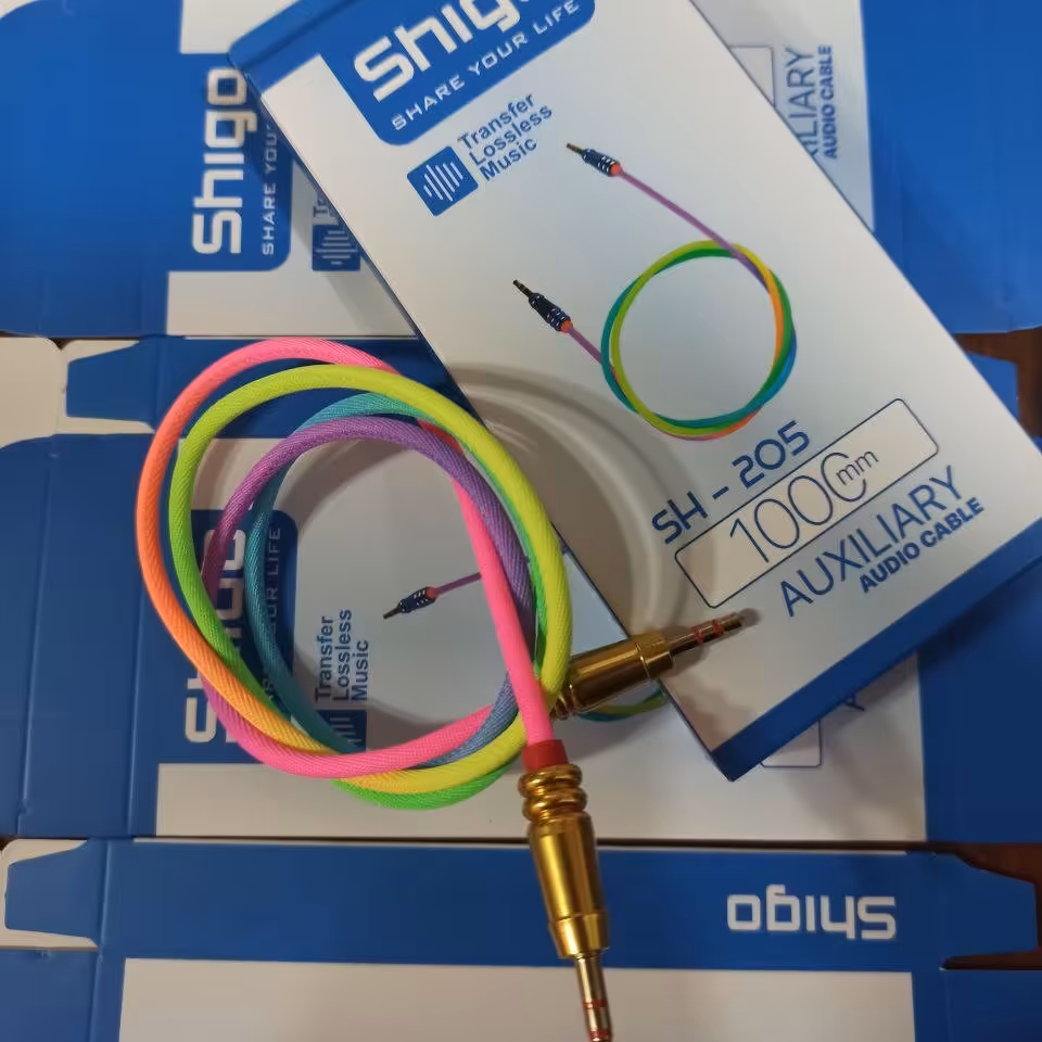 آی او ایکس آیوایکس AUX