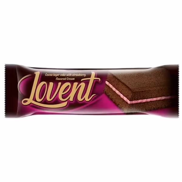 کیک لایه ای کاکائویی با کرم با طعم توت فرنگی محصولی از شیرین وطن (کلبه برتر)