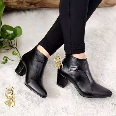 نیم بوت جنس چرم صنعتی وارداتی(لطفا قبل ثبت موجودی بگیرید)