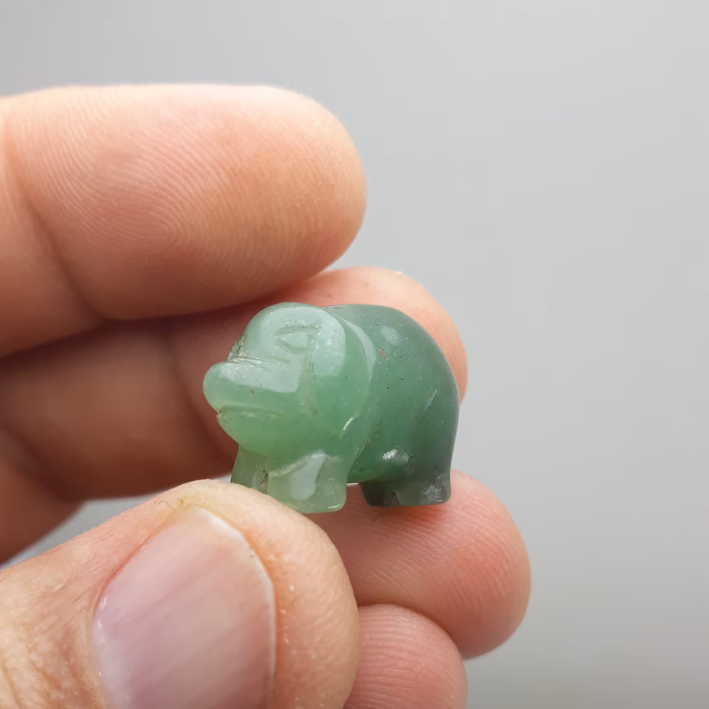 مجسمه سنگی کلکسیونی سنگ یشم بسیار خاص و متفاوت