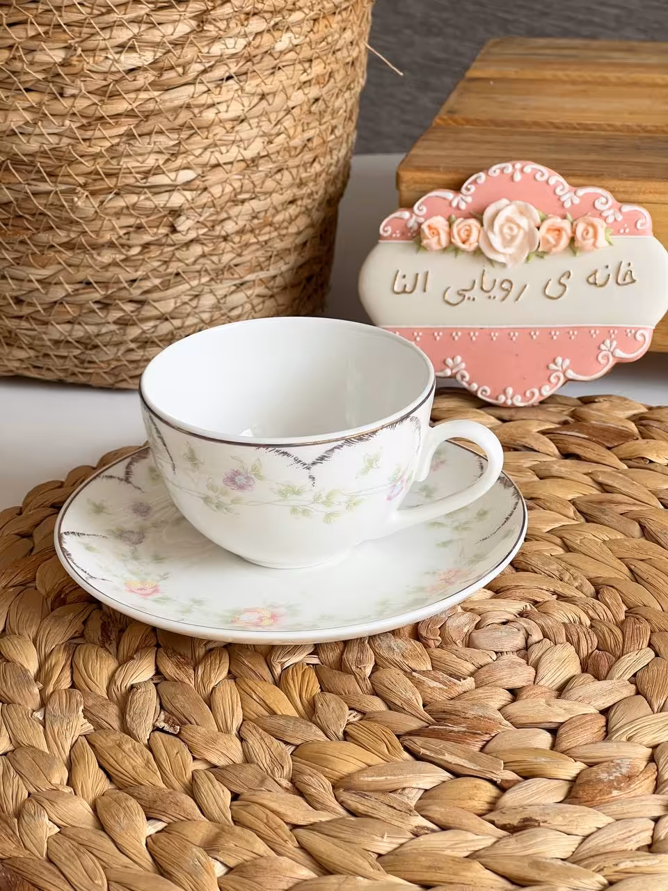 سرویس فنجان نعلبکی چایخوری BVK طرح گلگلی