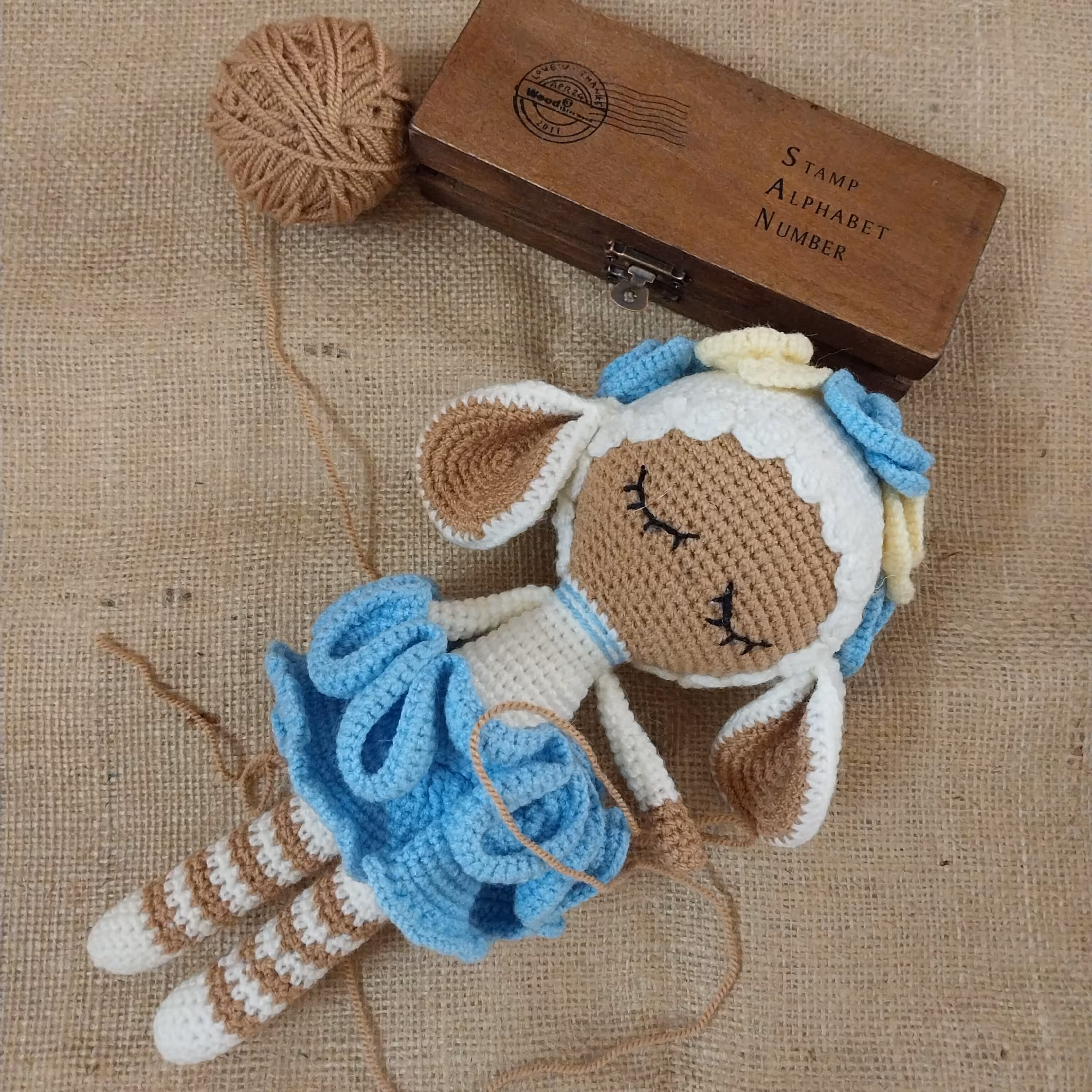 عروسک بافتنی السی گوسفنده