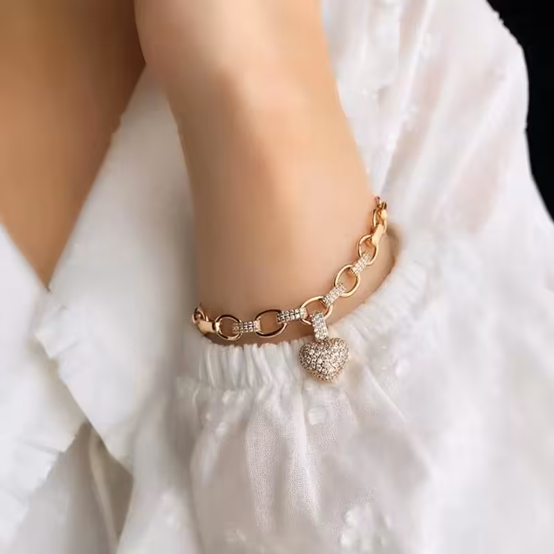 دستبند قلب نگین دار برند ژوپینگ کد 708