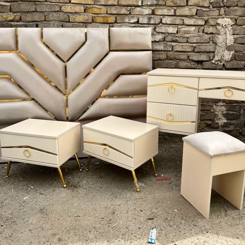 تخت خواب دونفره همراه با لوازم کد090