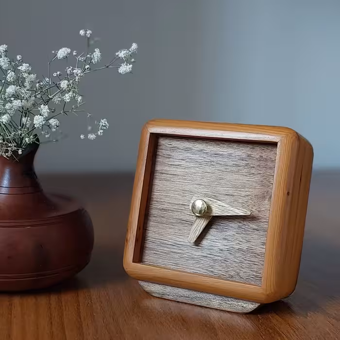 ساعت رومیز چوبی