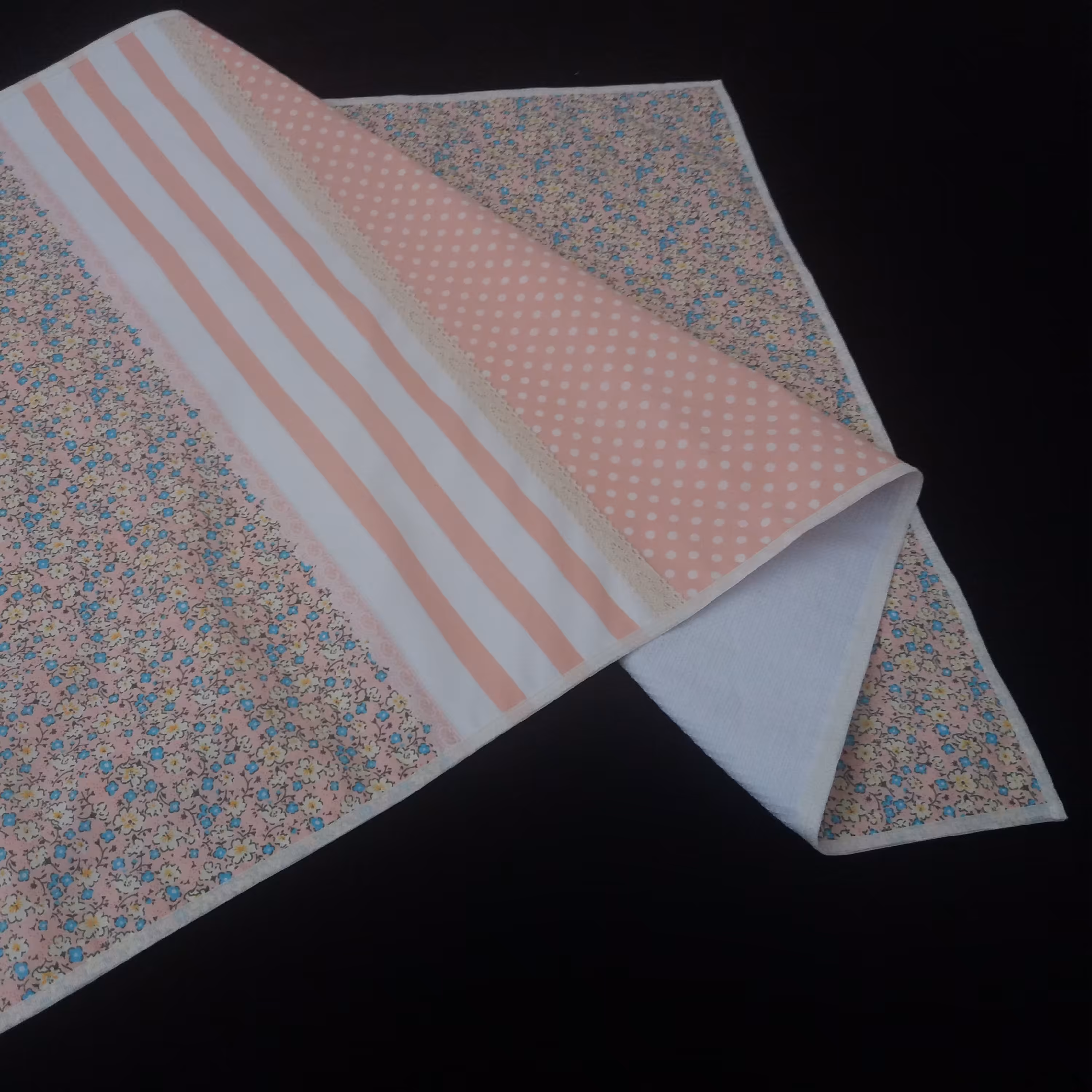 نمگیر ظروف آشپزخانه - سه لایه در سایز 100 در 60 دارای رنگ بندی