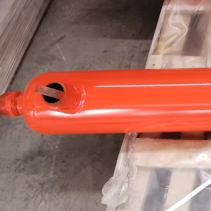 مبدل حرارتی پوسته و لوله ای استخری بدنه استیل و لوله های داخلی مسی با ظرفیت 200 کیلووات ساعت 