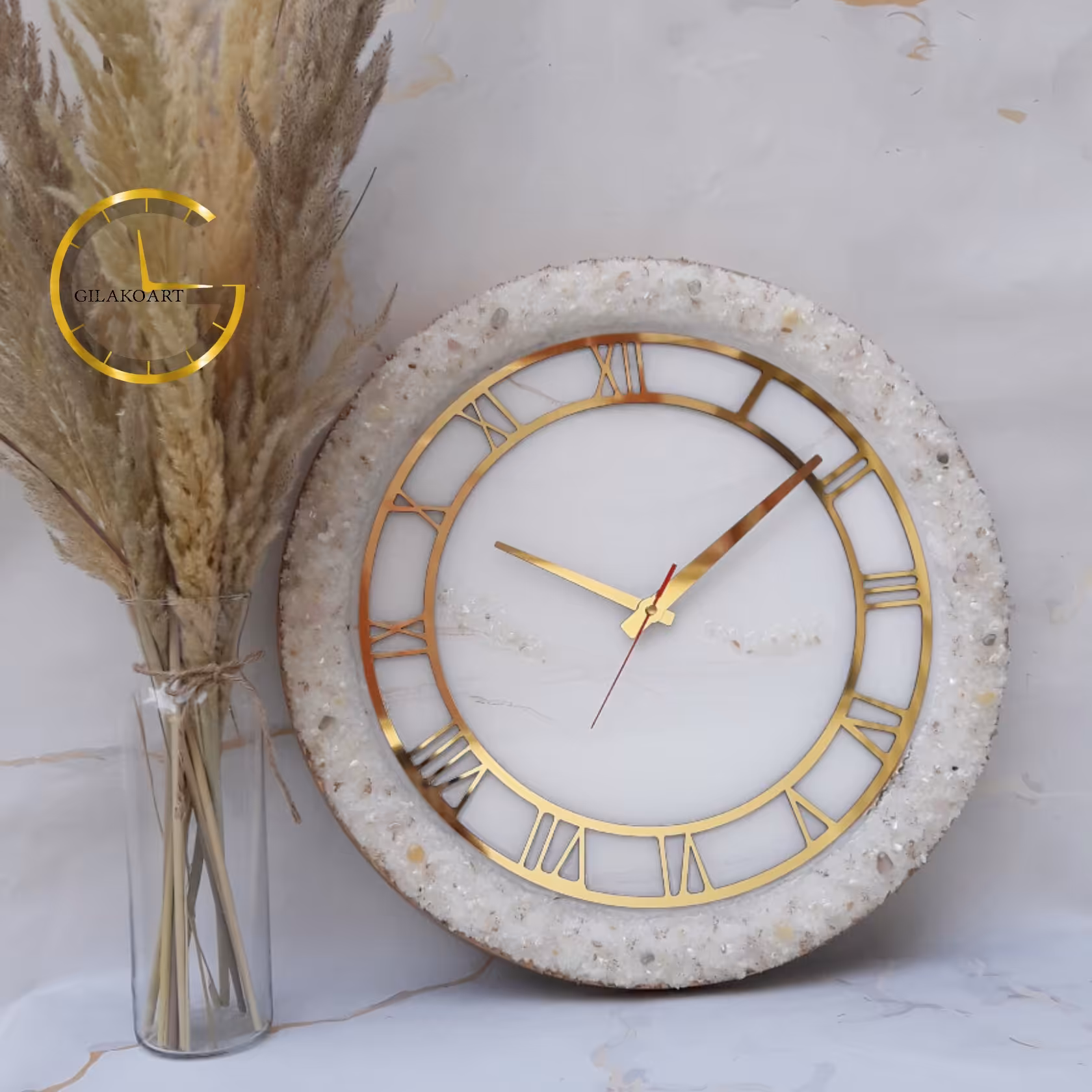 ساعت دیواری رزینی طرح  مرمر  قطر 50 سانت کار شده باسنگ نمک و سنگ های قیمتی رزکوارتز و جید و کوارتز