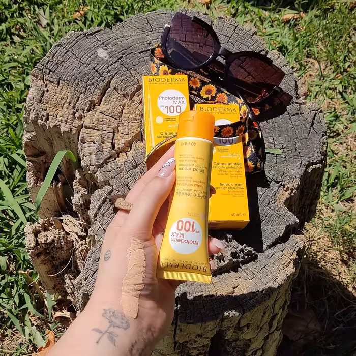 ضد افتاب بایودرما  spf 100  رنگی