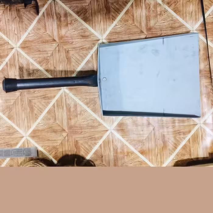 خاک انداز فلزی دست ساز بسیار با کیفیت