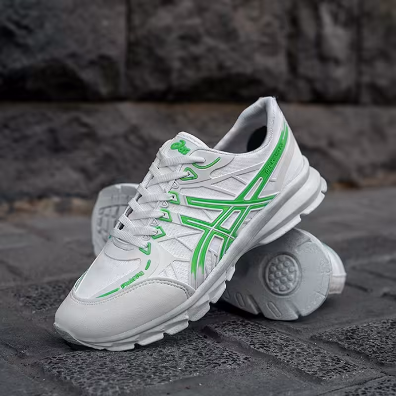 کفش کتانی مردانه اسیکس رنگ سفید سبز مناسب استفاده روزمره و پیاده روی