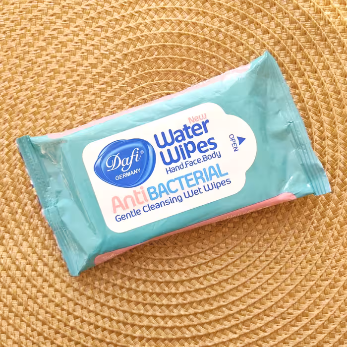 دستمال مرطوب پاک کننده دست و صورت آنتی باکتریال دافی 12برگ