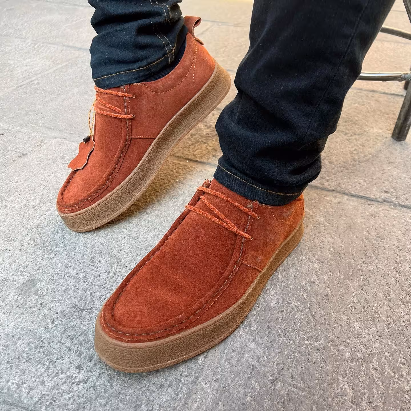 اسپورت شیک مردانه تمام چرم مدل کادیلاک زیره کرپ در رنگبندی متنوع