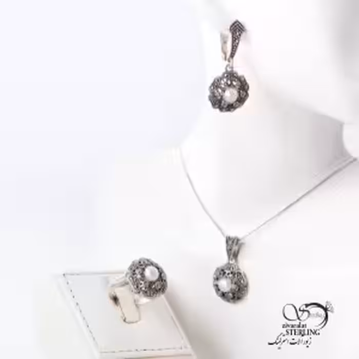 نیم ست نقره سیاه قلم