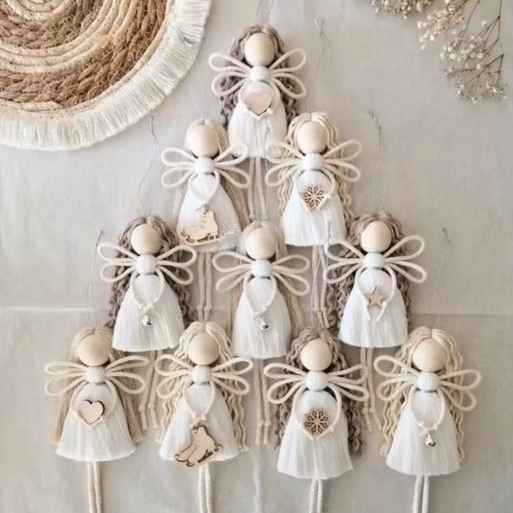 سفارش عمده عروسک مکرومه .با رنگ دلخواه قابل سفارش.قیمت ها برای دونه ای هس.قیمت عمده متفاوت هس