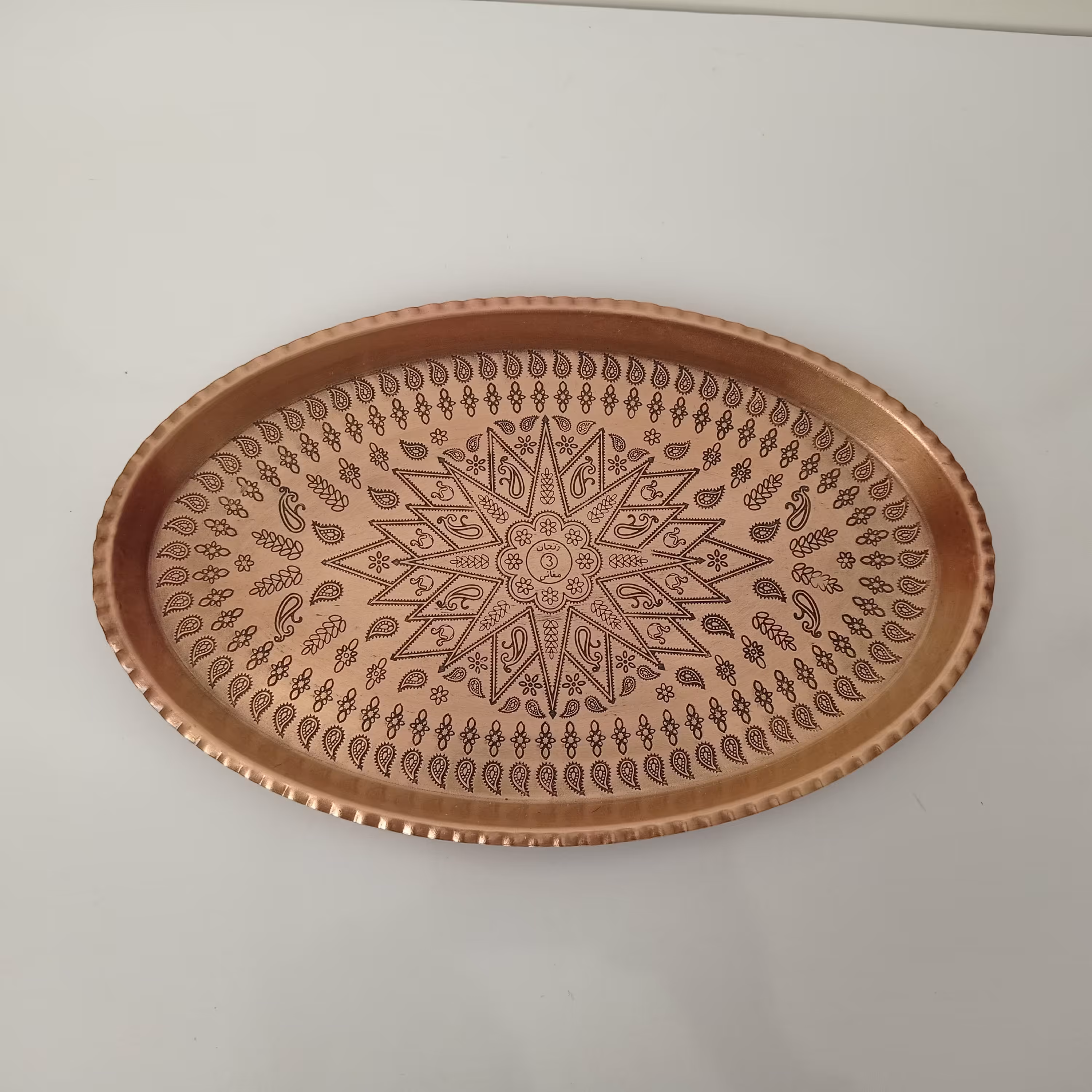 سینی مسی بیضی شکل طرحدار سایز  5 ساخت زنجان