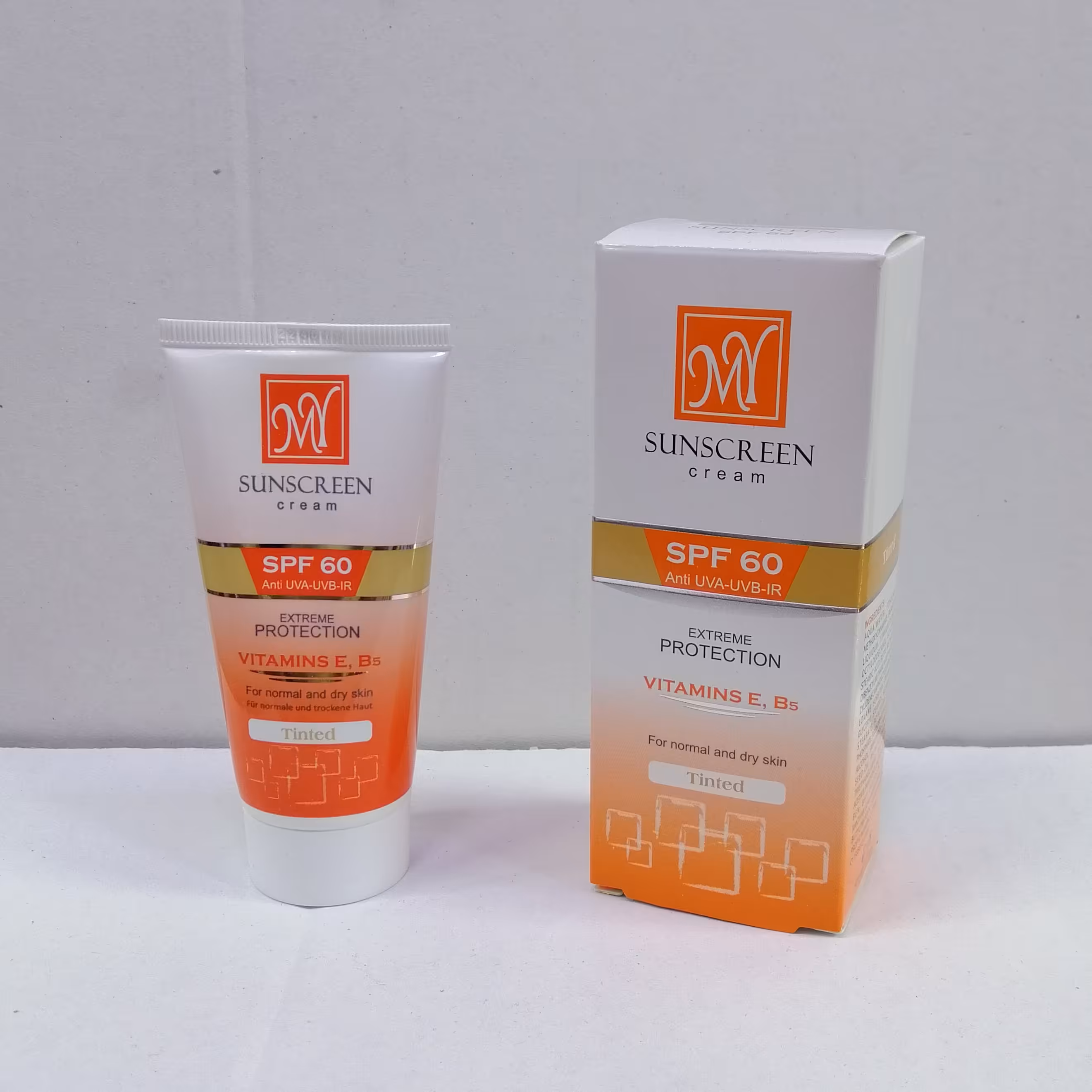 کرم ضد آفتاب رنگی SPF60 مای