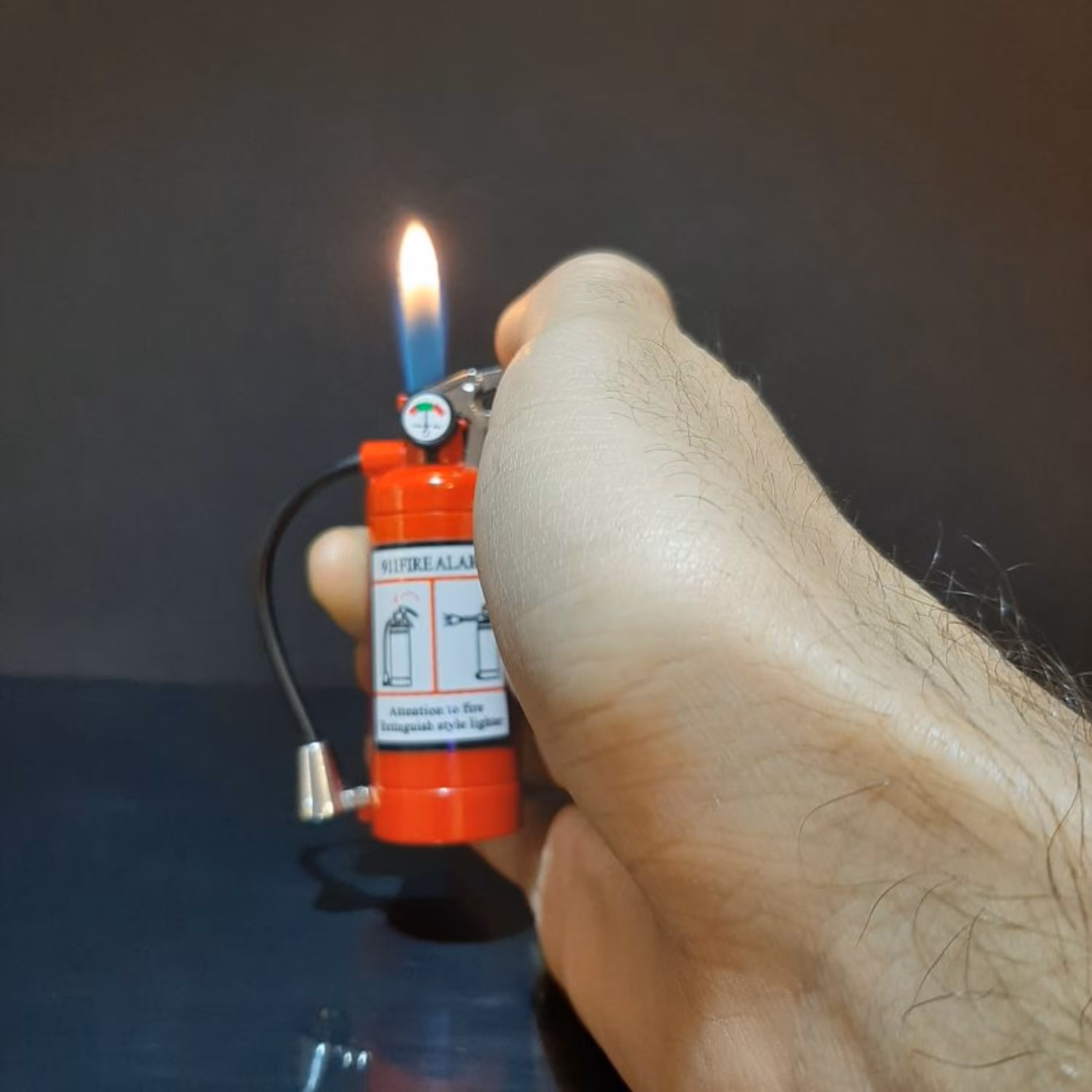 فندک مدل  اتش نشانی