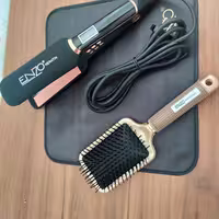 اتو موی مخصوص کراتینه و پروتئینە
  انزو پرفشنال مدل
Enzo professinol
en5666s

ساخت : ایتالیا 