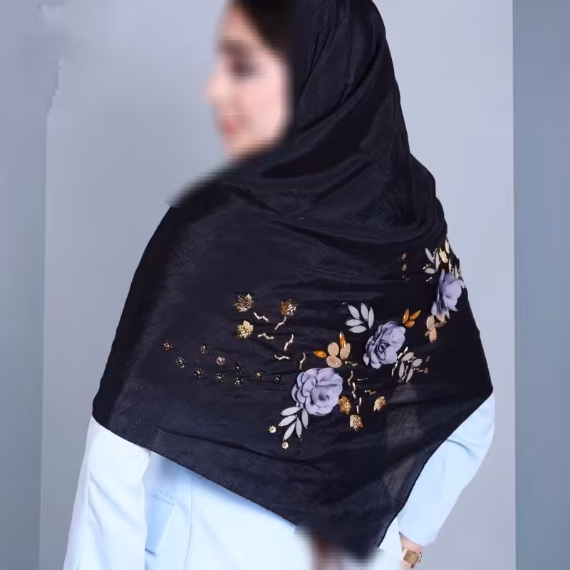 روسری نخی مشکی گل برجسته