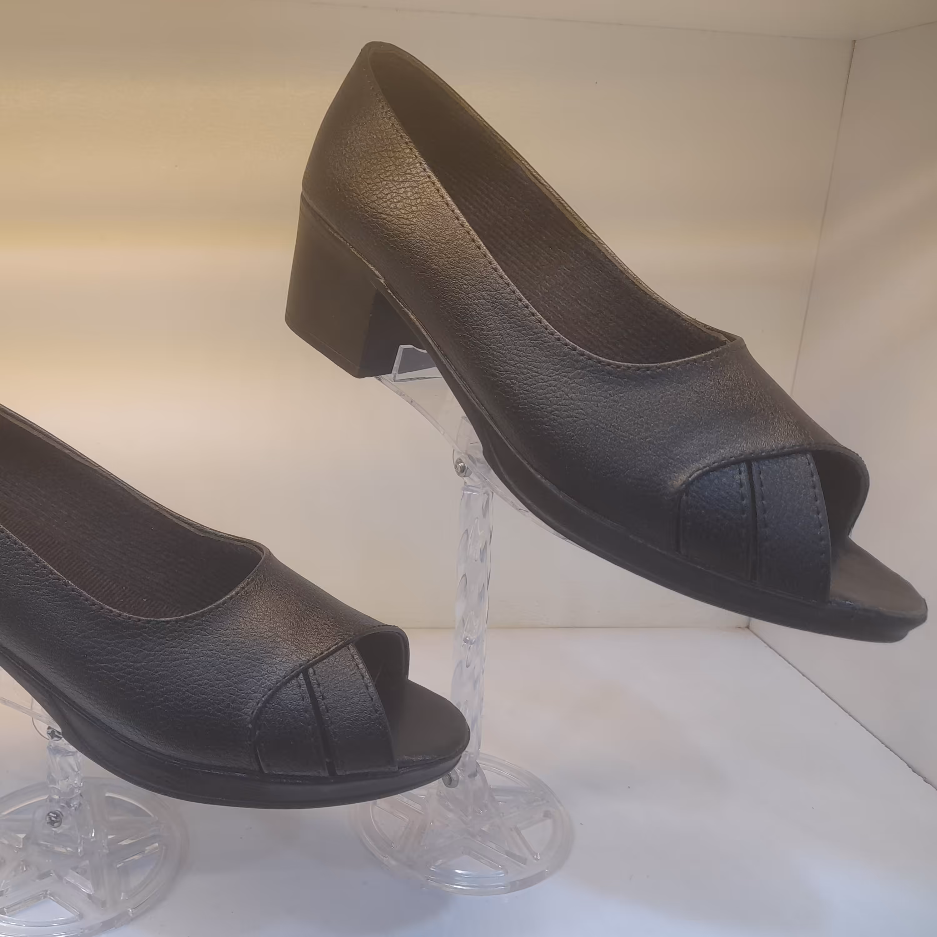 پاشنه طبی زنانه