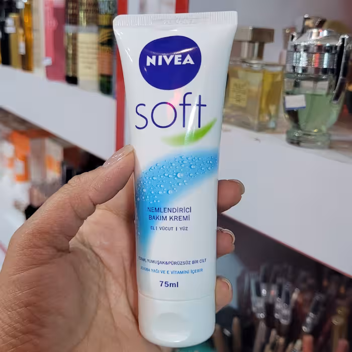 کرم سافت مرطوب کننده تیوپی نیوآ


حجم 75 میل