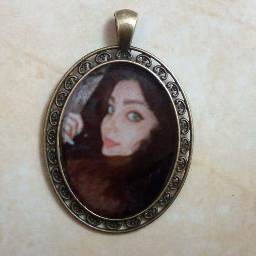 عکس داخل قاب و رزین