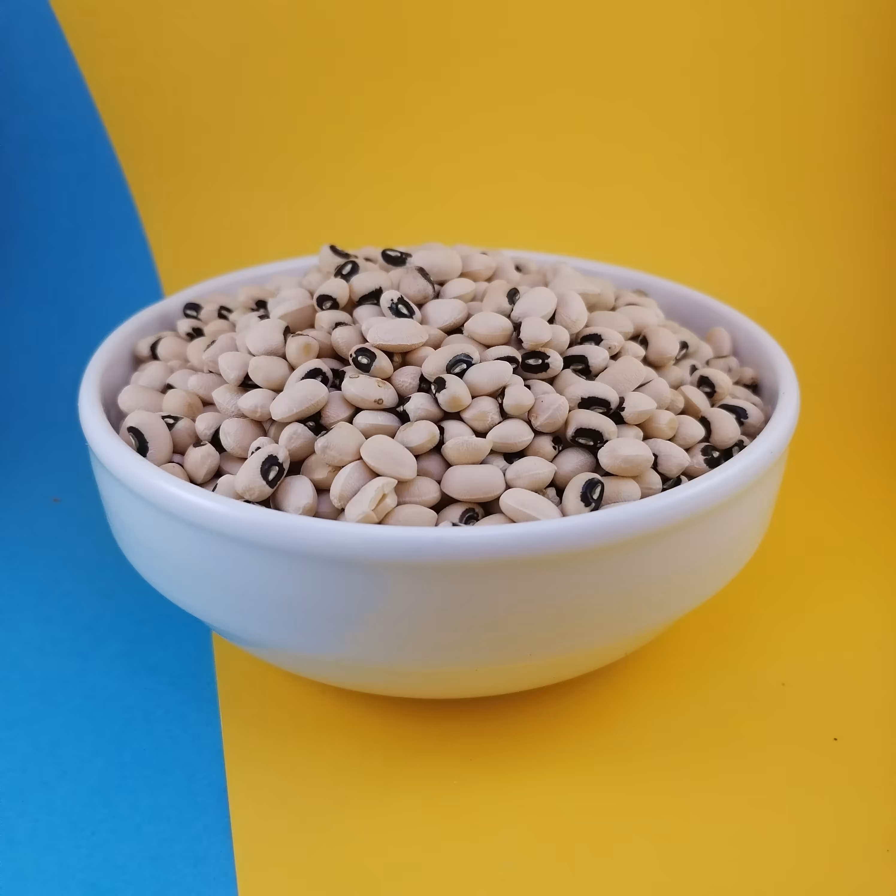 لوبیا چشم بلبلی تمیز و پاک کرده(250گرمی) خشکبار شفا