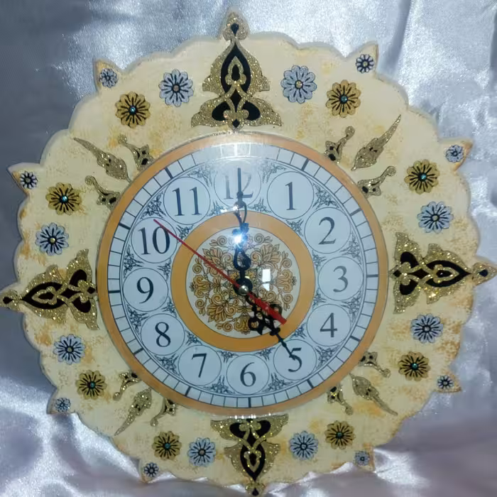 ساعت دیواری سفالی  25 طرح پرشنگ در رنگهای مختلف 