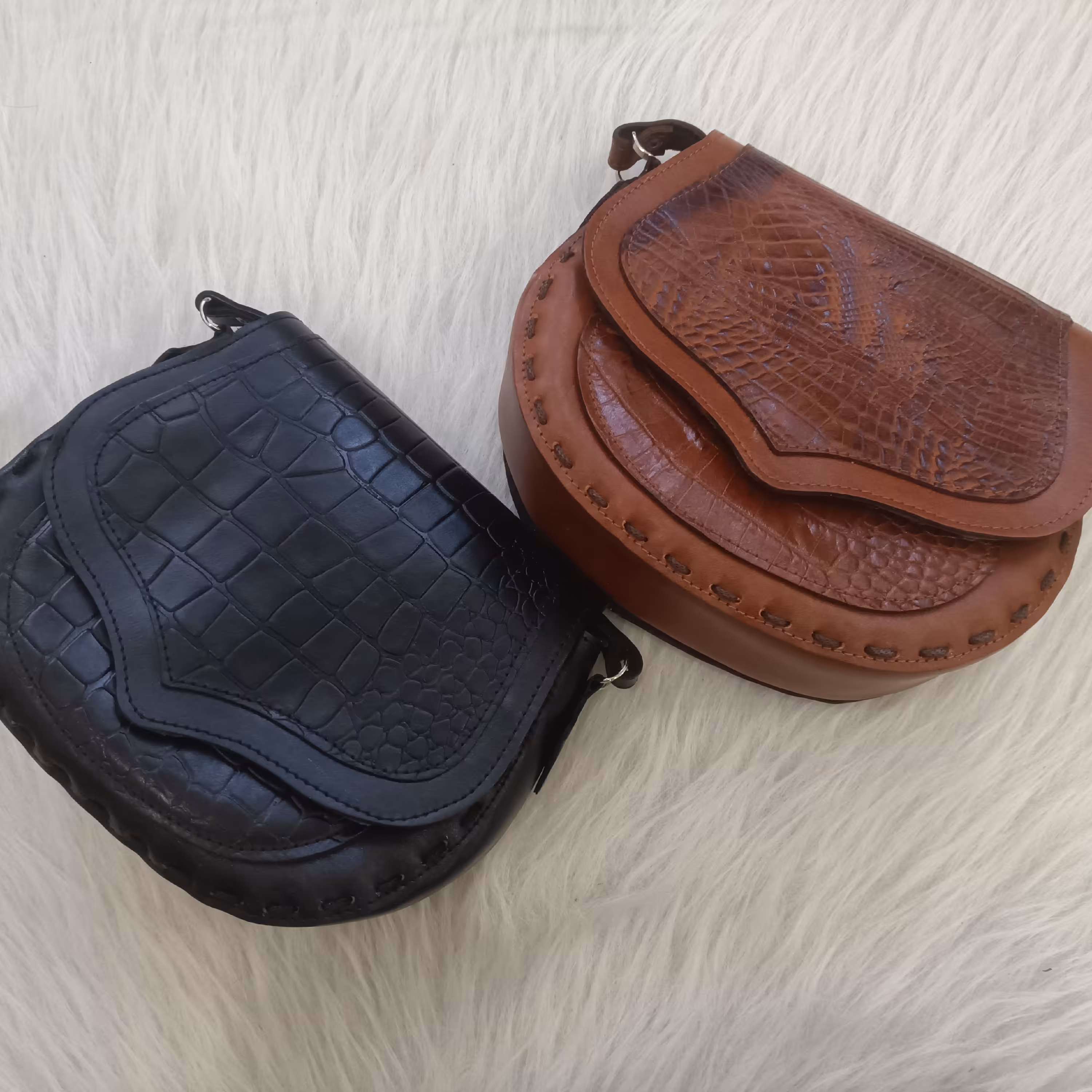 کیف دوشی زنانه (چرم طبیعی)