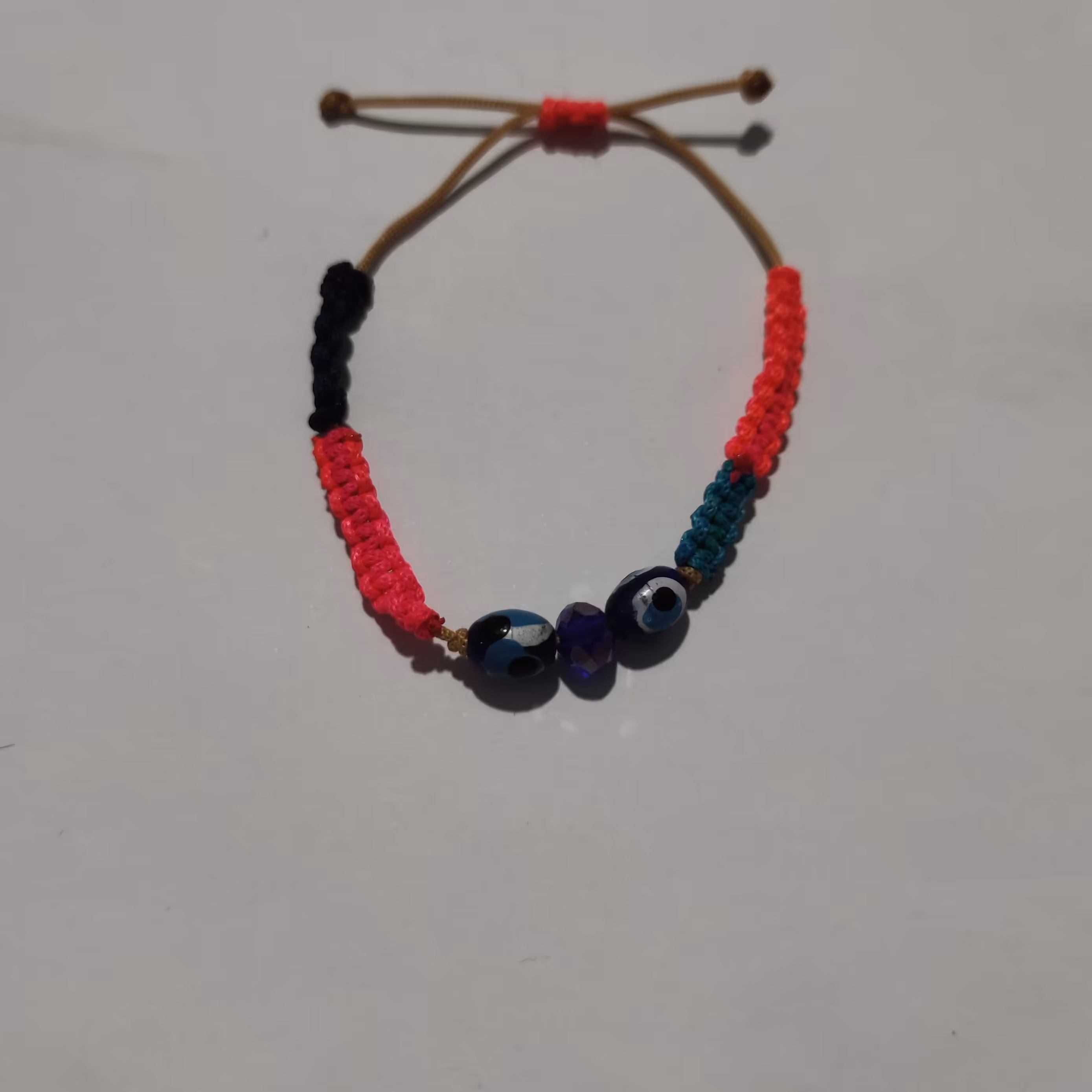 دستبند مکرومه 