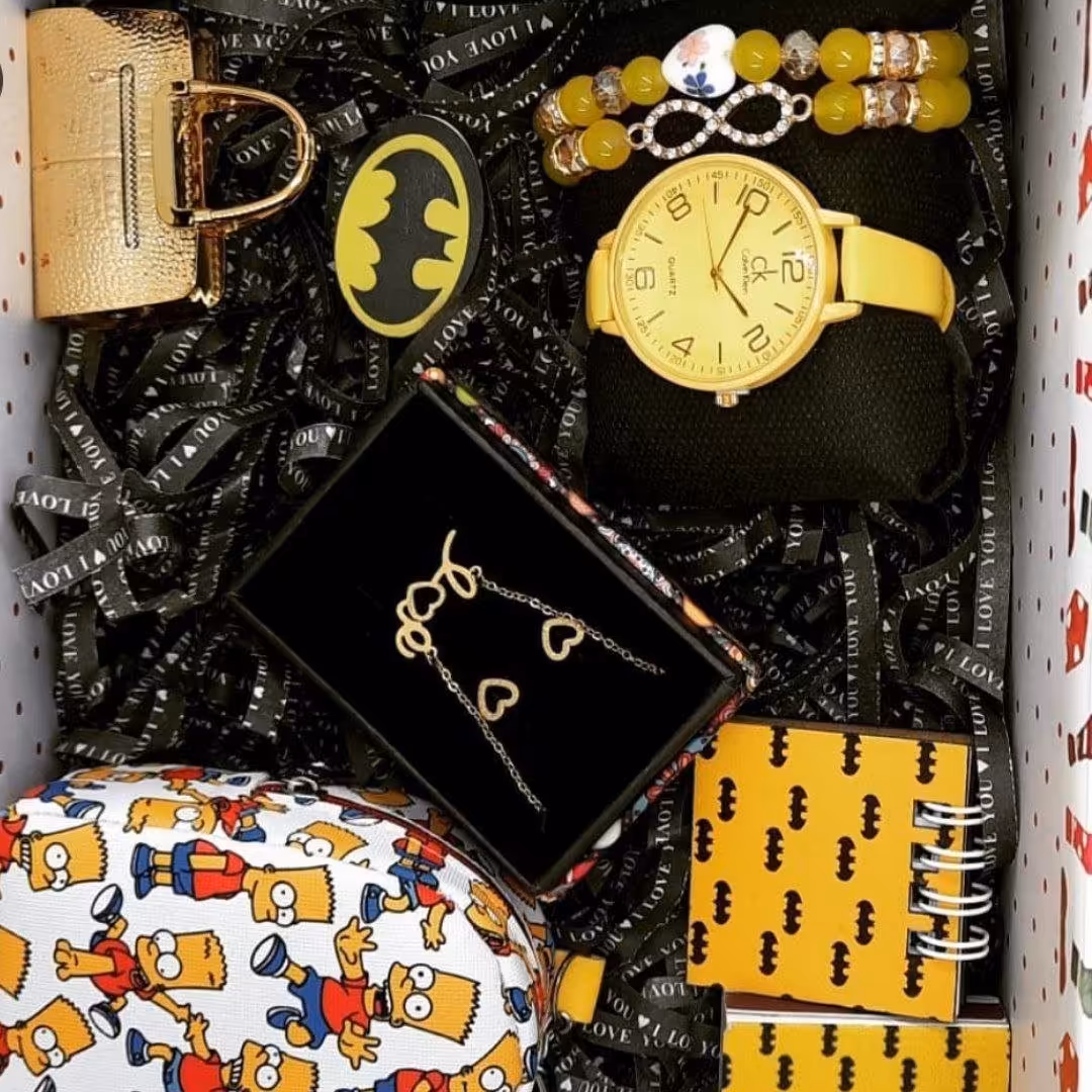 پک کامل ساعت و دستبند و گردنبند و گوشواره باکس کامل ساعت و دستبند و کیف پک هدیه ساعت گردنبند و گوشواراه پوشال
