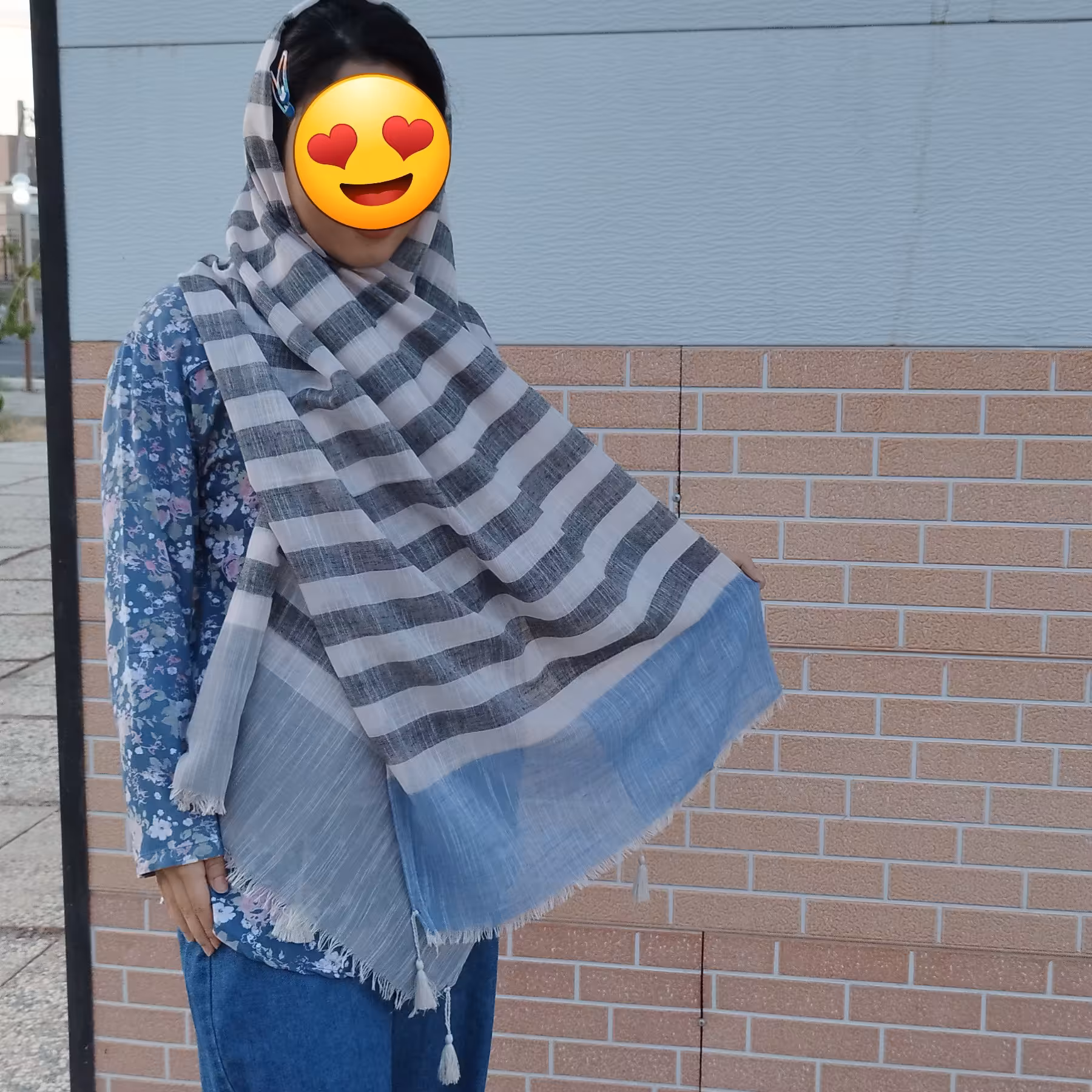 شال لنین نخی منگوله برای تابستان خنک و عالی هستش