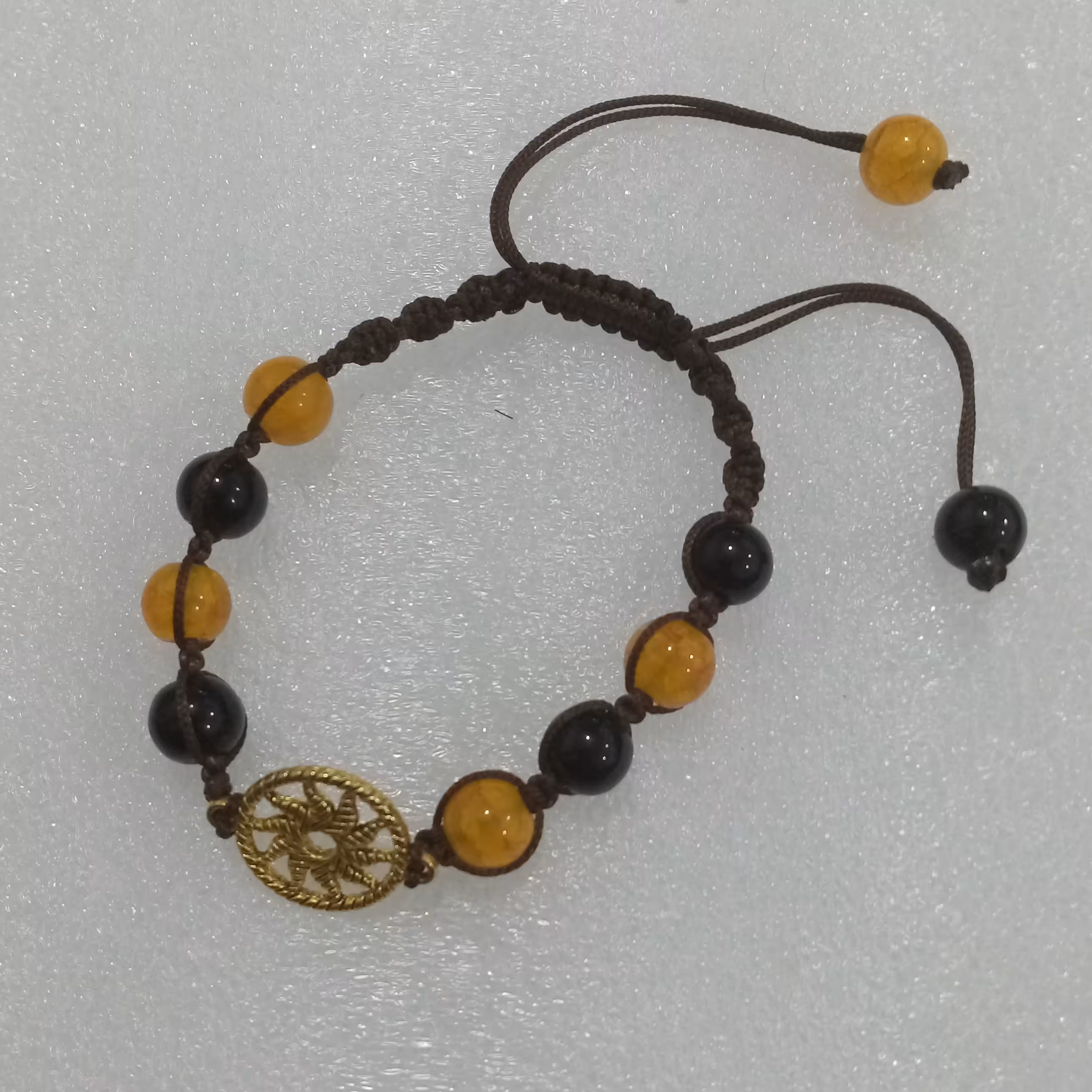 دستبند مهره‌ای کد 8