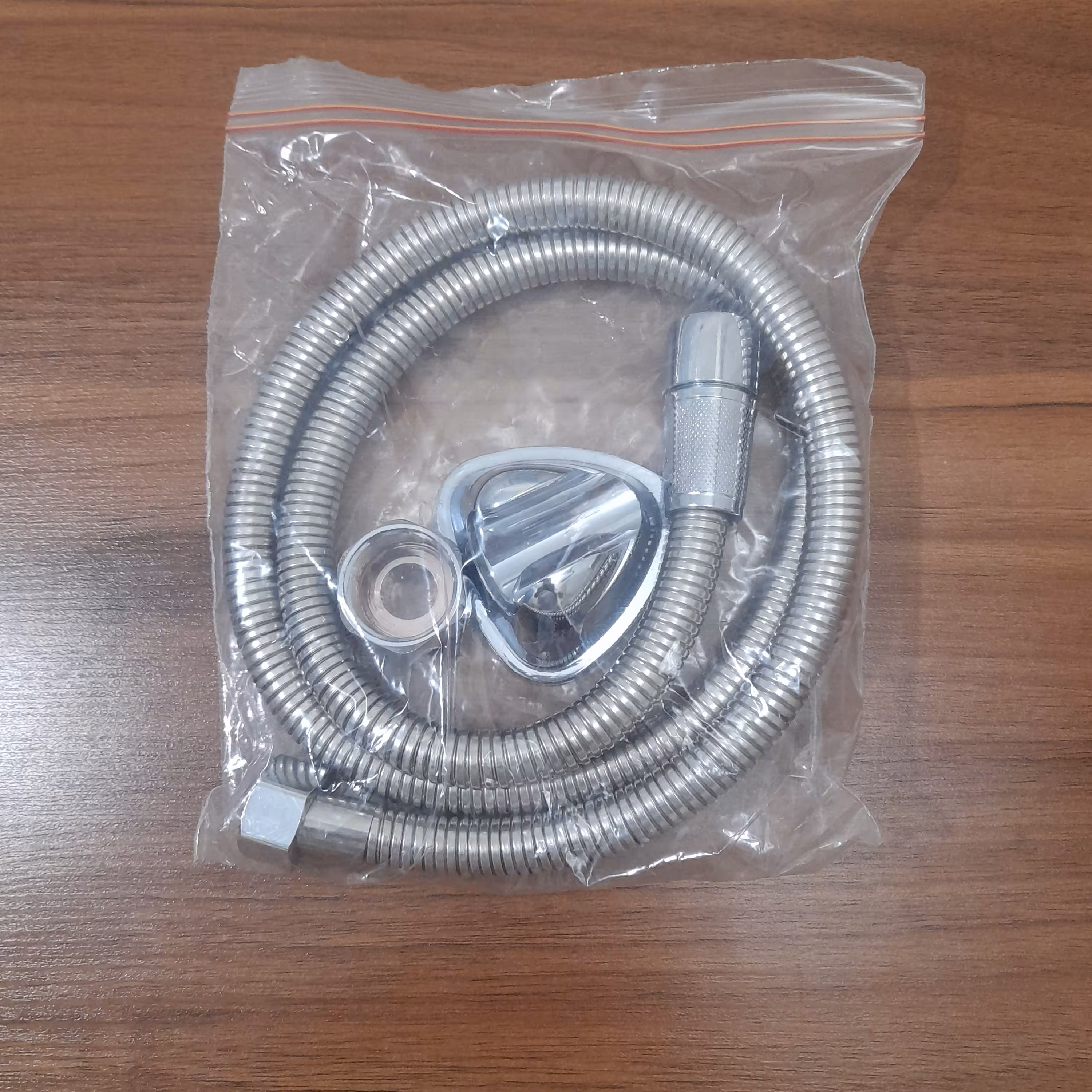 شیلنگ توالت کروم مدل ریز بافت درجه یک