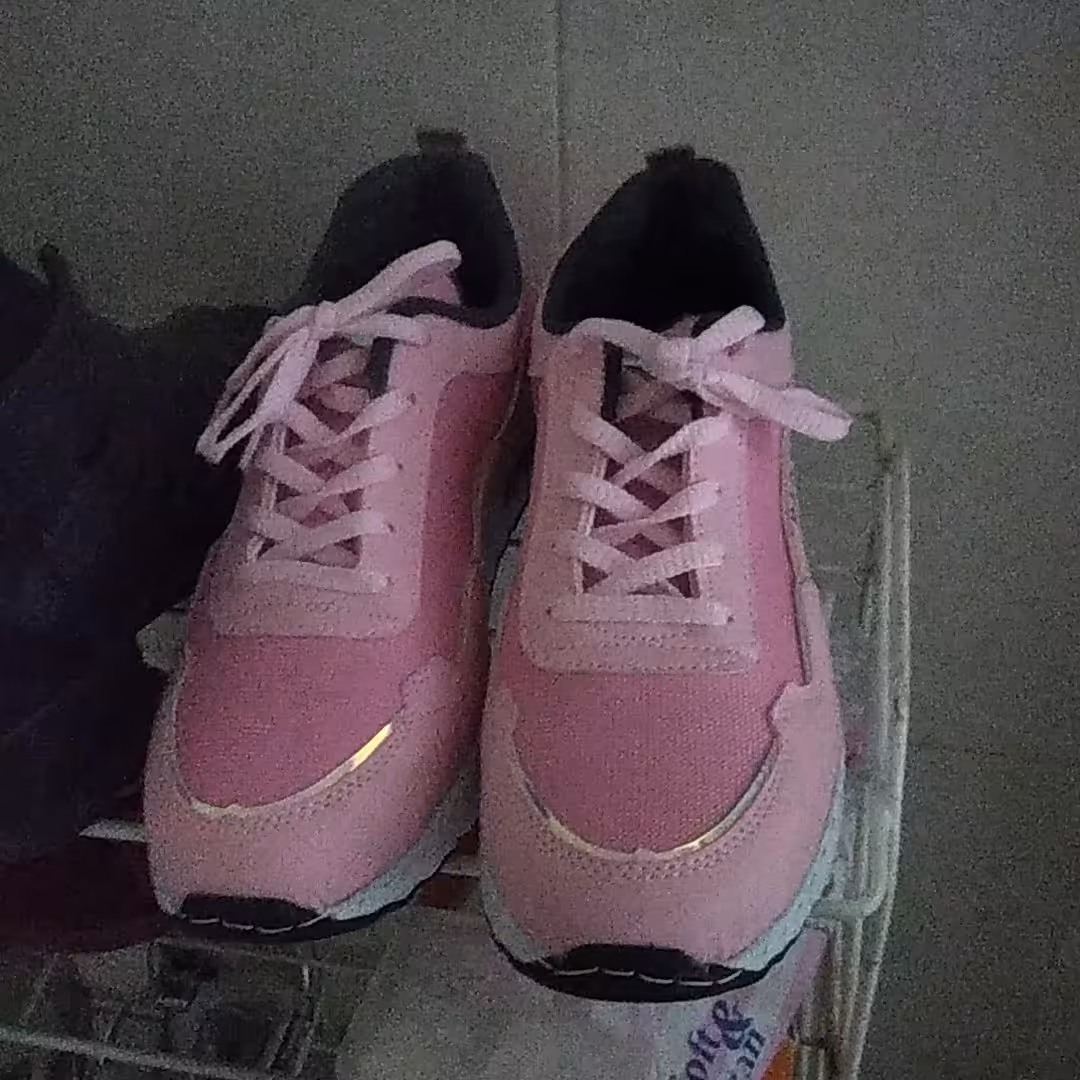 کفش زنانه اسپرت