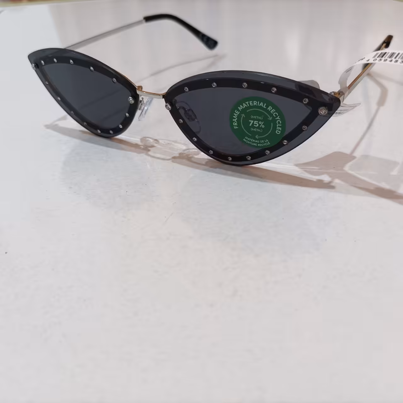 عینک آفتابی کد 309 عینک افتابی uv400 عینک برند six مدوپوشاک اکسسوری زیور آلات عینک ارزان عینک اورجینال عینک شیک عینک طبی