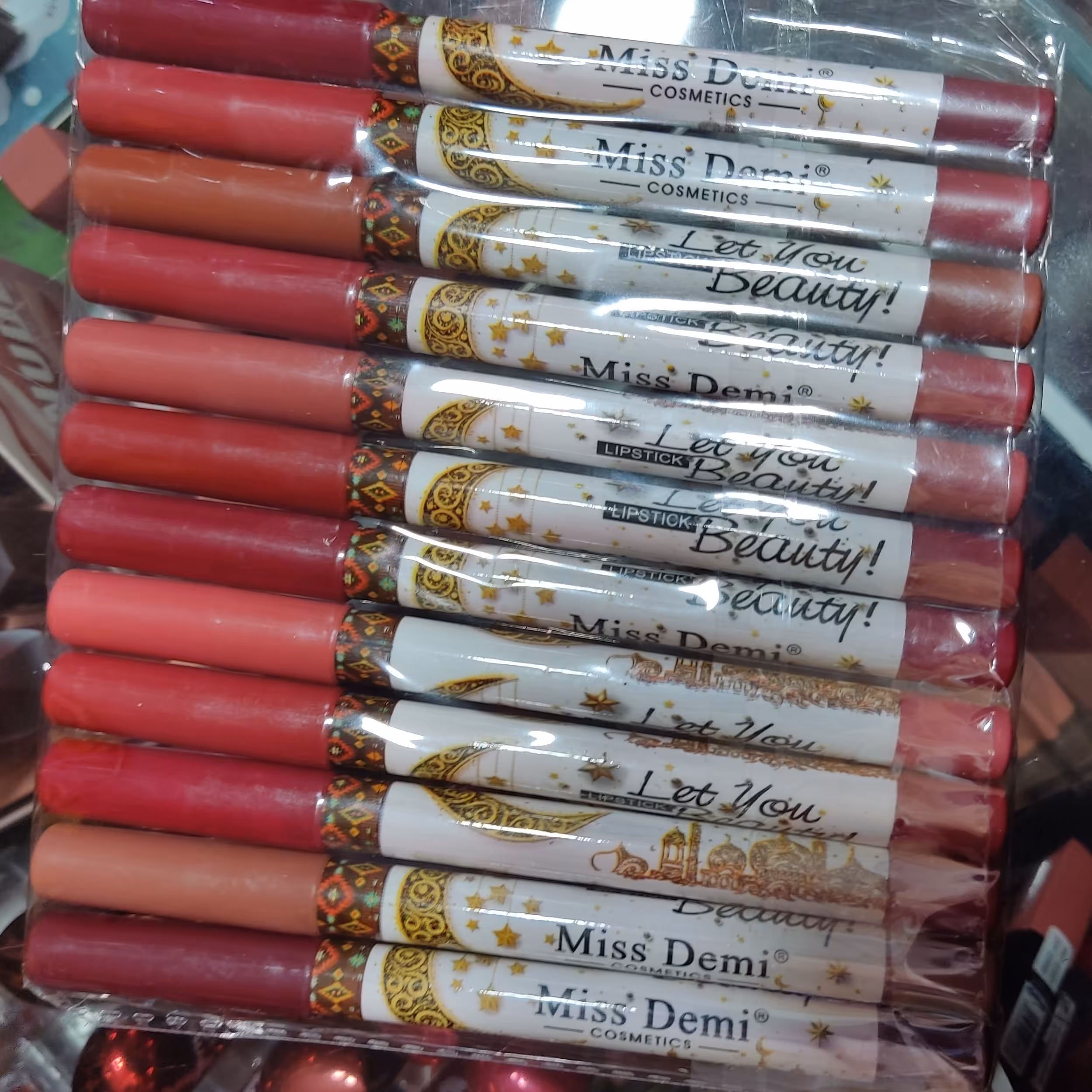 رژلب مدادی مخملی میس دمی

