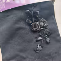 جوراب روباندوزی