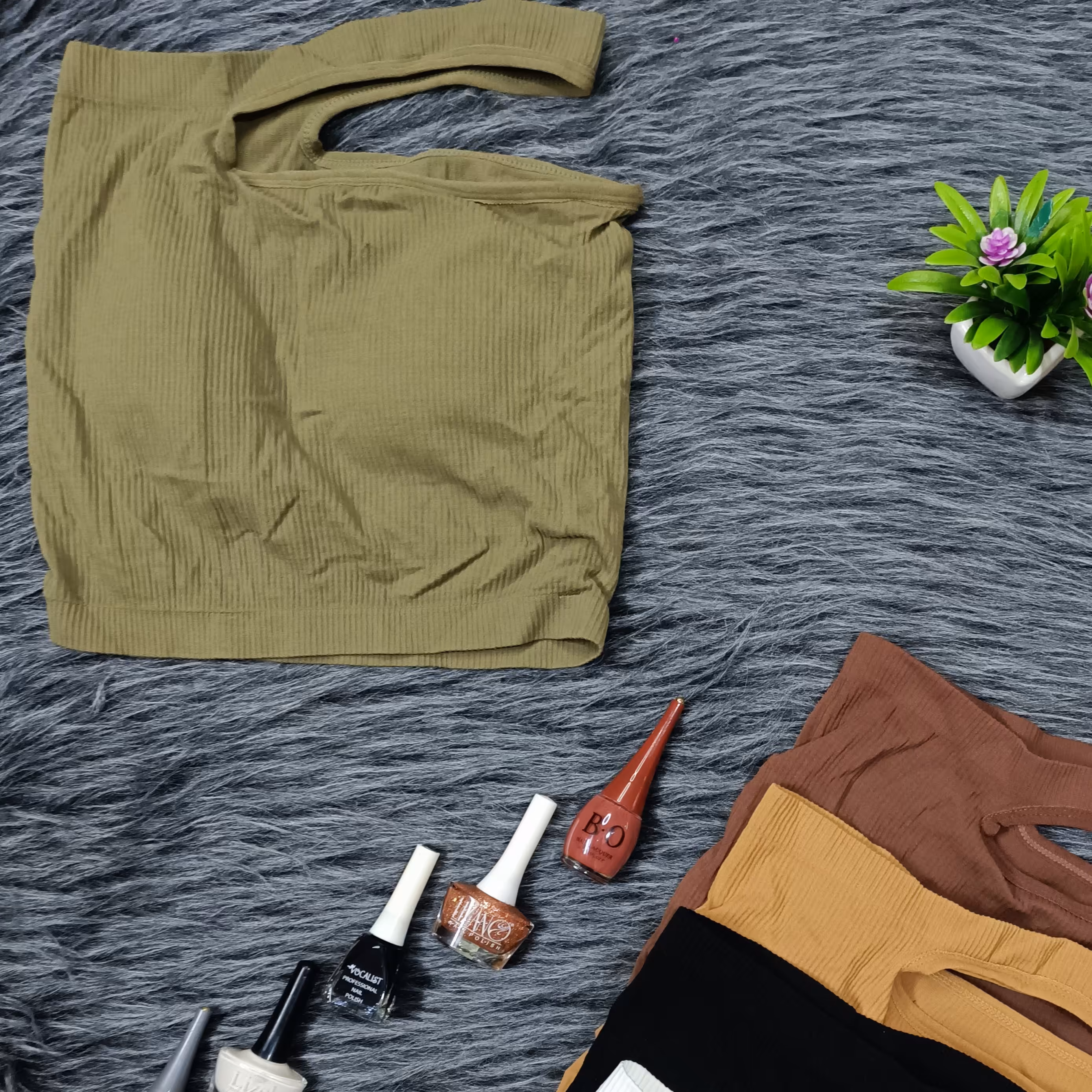  سوتین نیم تنه نیم تاپلس خارجی
. چینی
. کبریتی . کاپدار کد 229