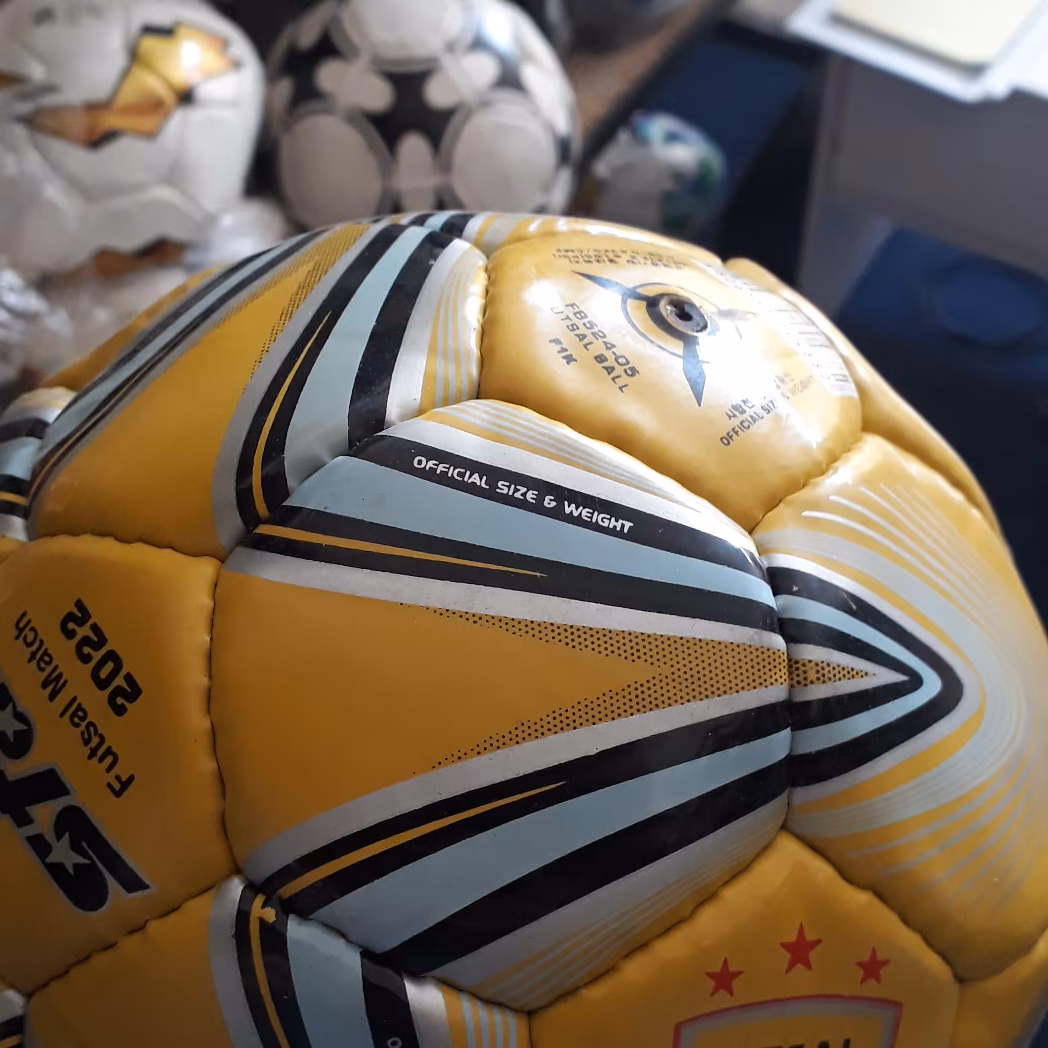 توپ فوتبال و فوتسال