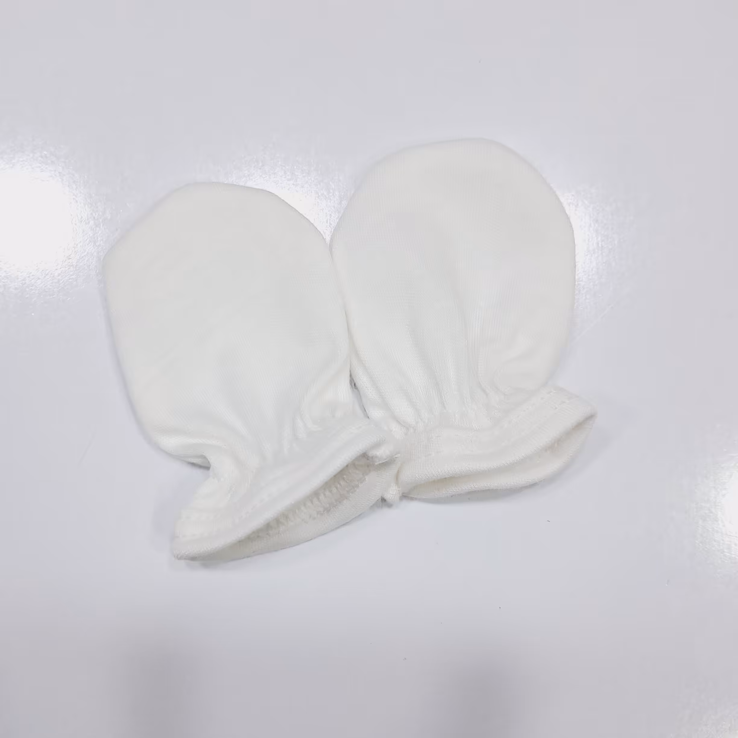 دستکش نوزادی