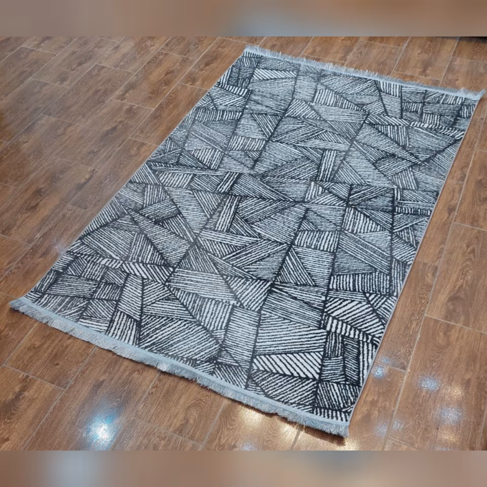 فرش مدرن طرح هندسی فرش 4متری