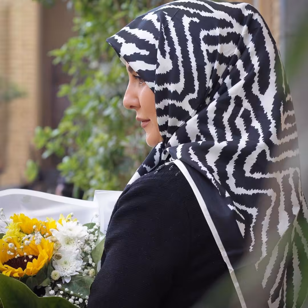 روسری ابریشم توییل ویژه روز مادر